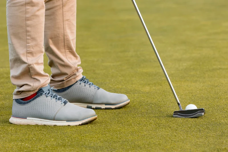 Chaussures de golf homme confortables : pourquoi et comment les choisir